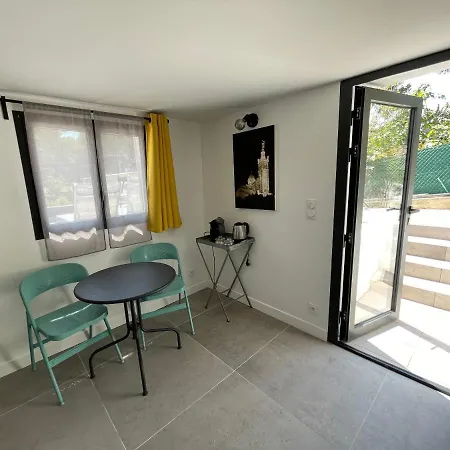 - Maison Julou - Piscine Chauffee A 32c Cassis